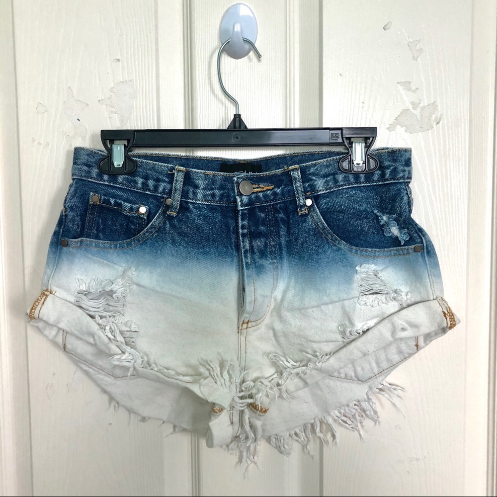 ACID WASH DISTRESS HIGH WAISTED SHORTS